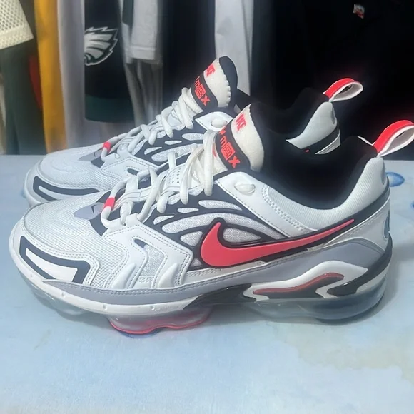 Nike Vapormax - Picture 2 of 3